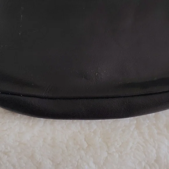 Wilson's Leather Maxima Black Leather Purse/Bag - Picture 8 of 12